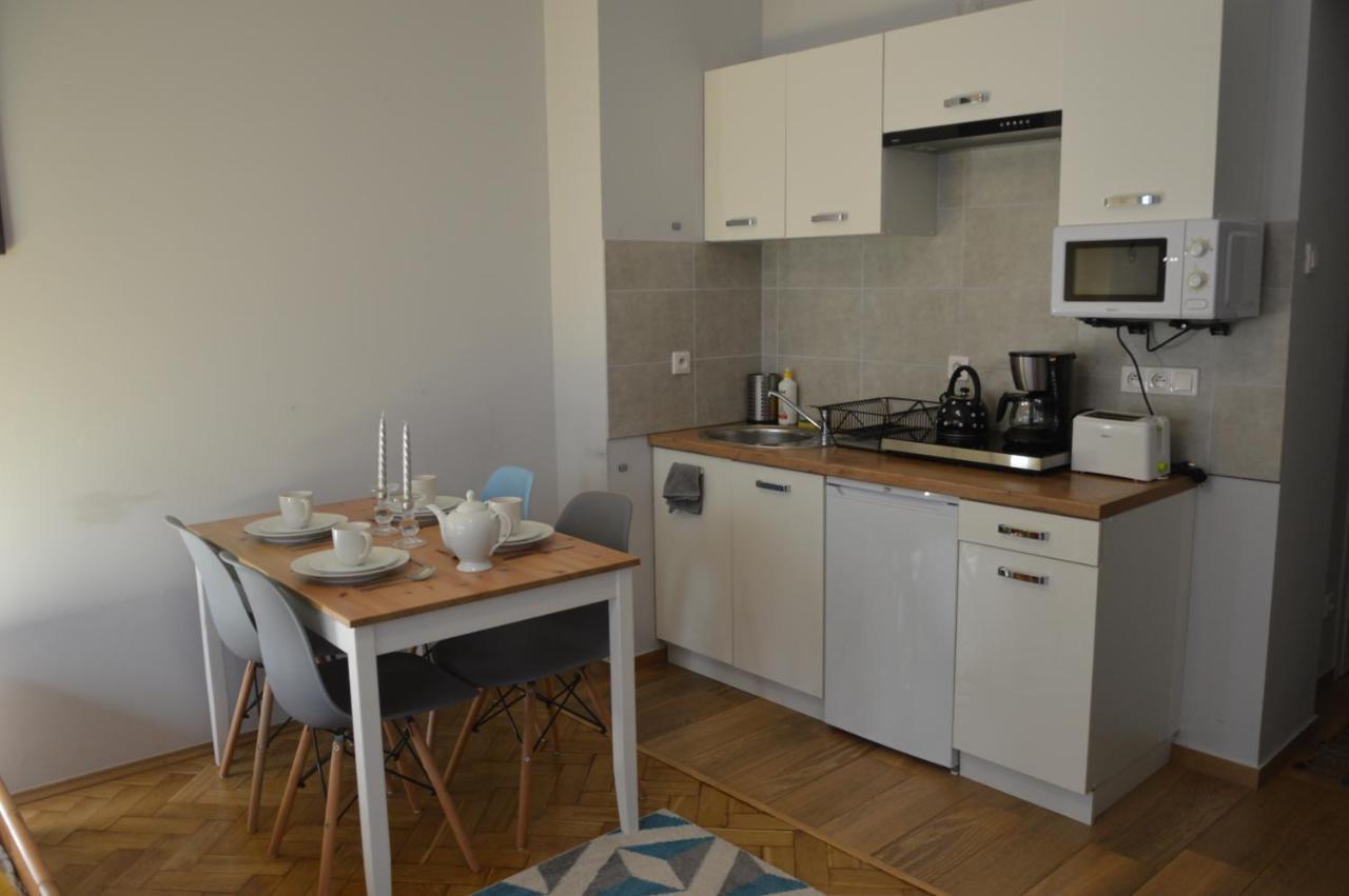 Mazowiecka 11 Apartament